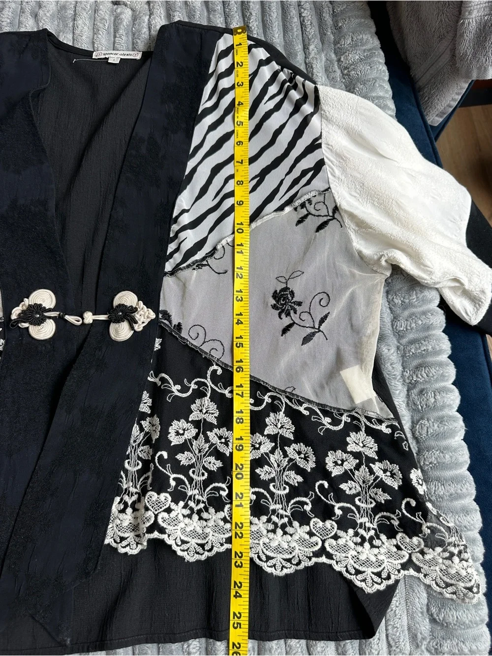 Vintage Spencer Alexis Patchwork Lace Kimono - Picture 8 of 9